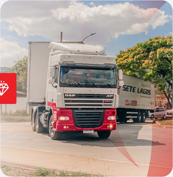 Caminhão da Sete Lagos em operação